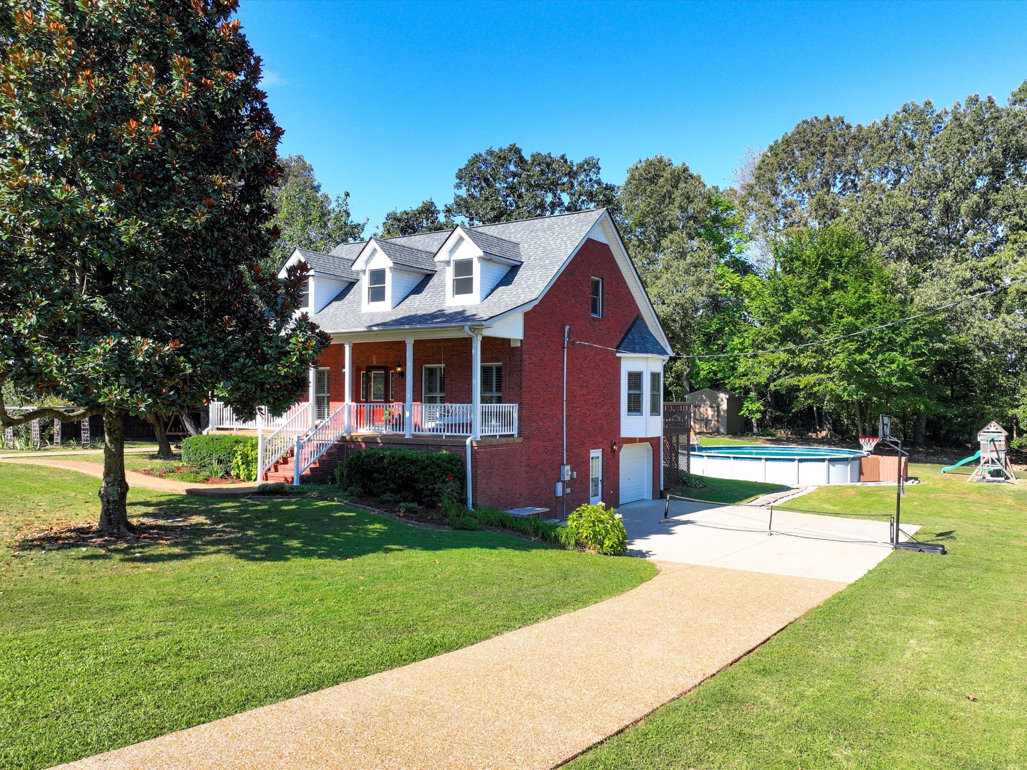 9725 Dogwood Drive Bon Aqua TN 37025