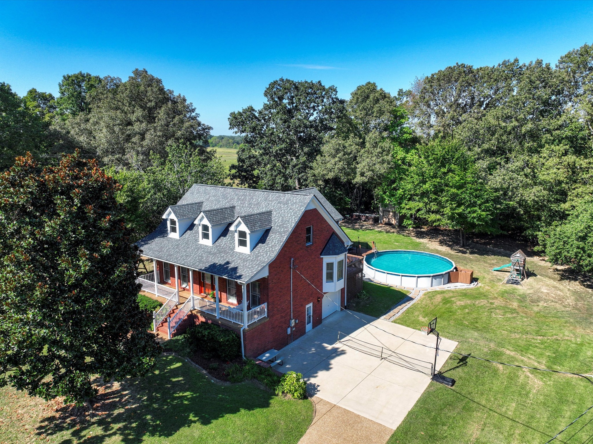 9725 Dogwood Drive Bon Aqua TN 37025