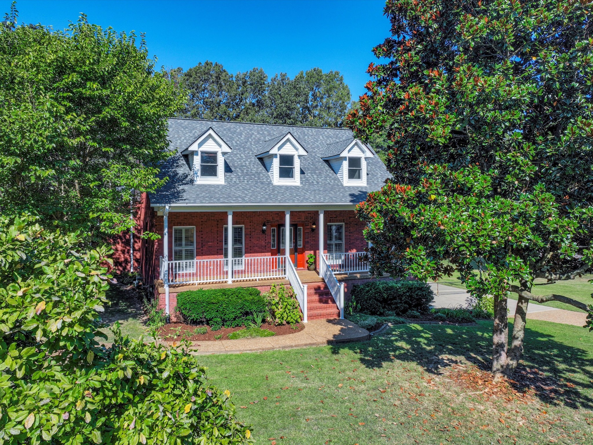 9725 Dogwood Drive Bon Aqua TN 37025
