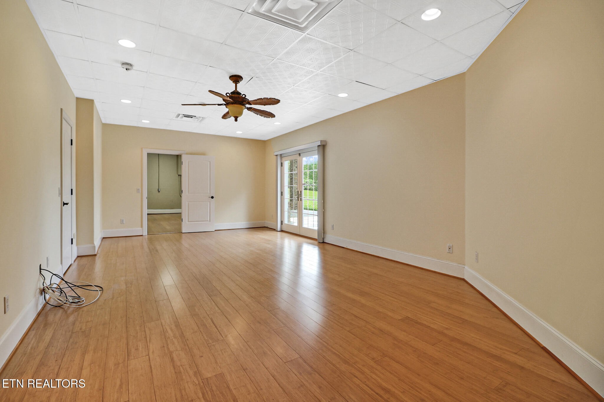 310 Old Stagecoach Place Crossville TN 38571
