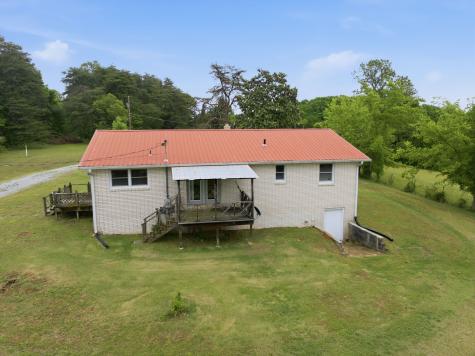 150 Mutt Road White Bluff TN 37187