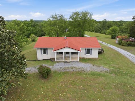 150 Mutt Road White Bluff TN 37187