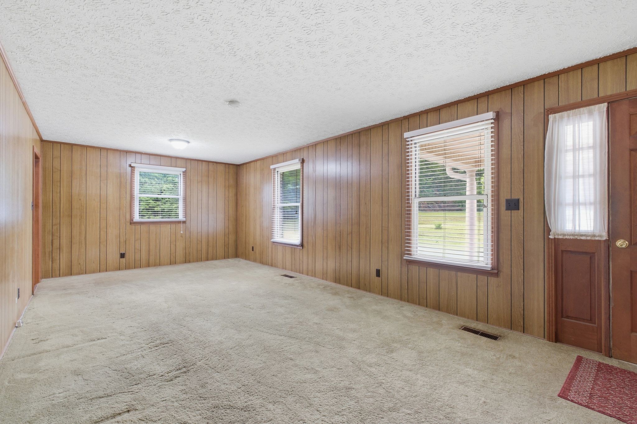 150 Mutt Road White Bluff TN 37187