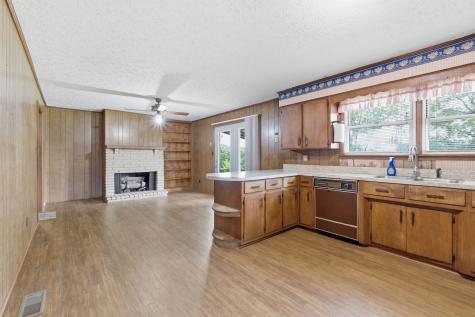 150 Mutt Road White Bluff TN 37187