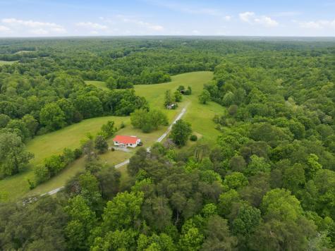 150 Mutt Road White Bluff TN 37187