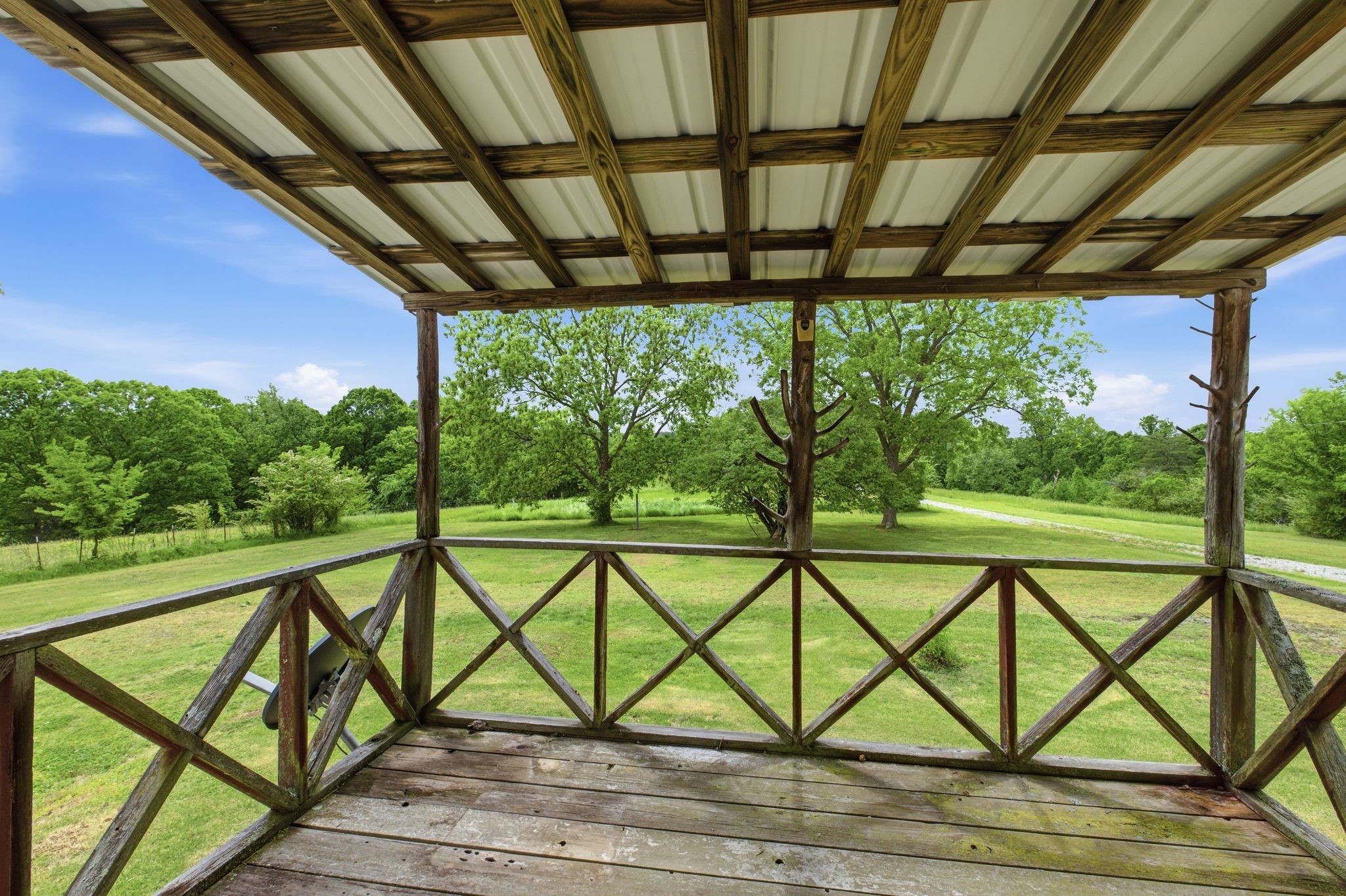 150 Mutt Road White Bluff TN 37187