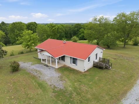 150 Mutt Road White Bluff TN 37187