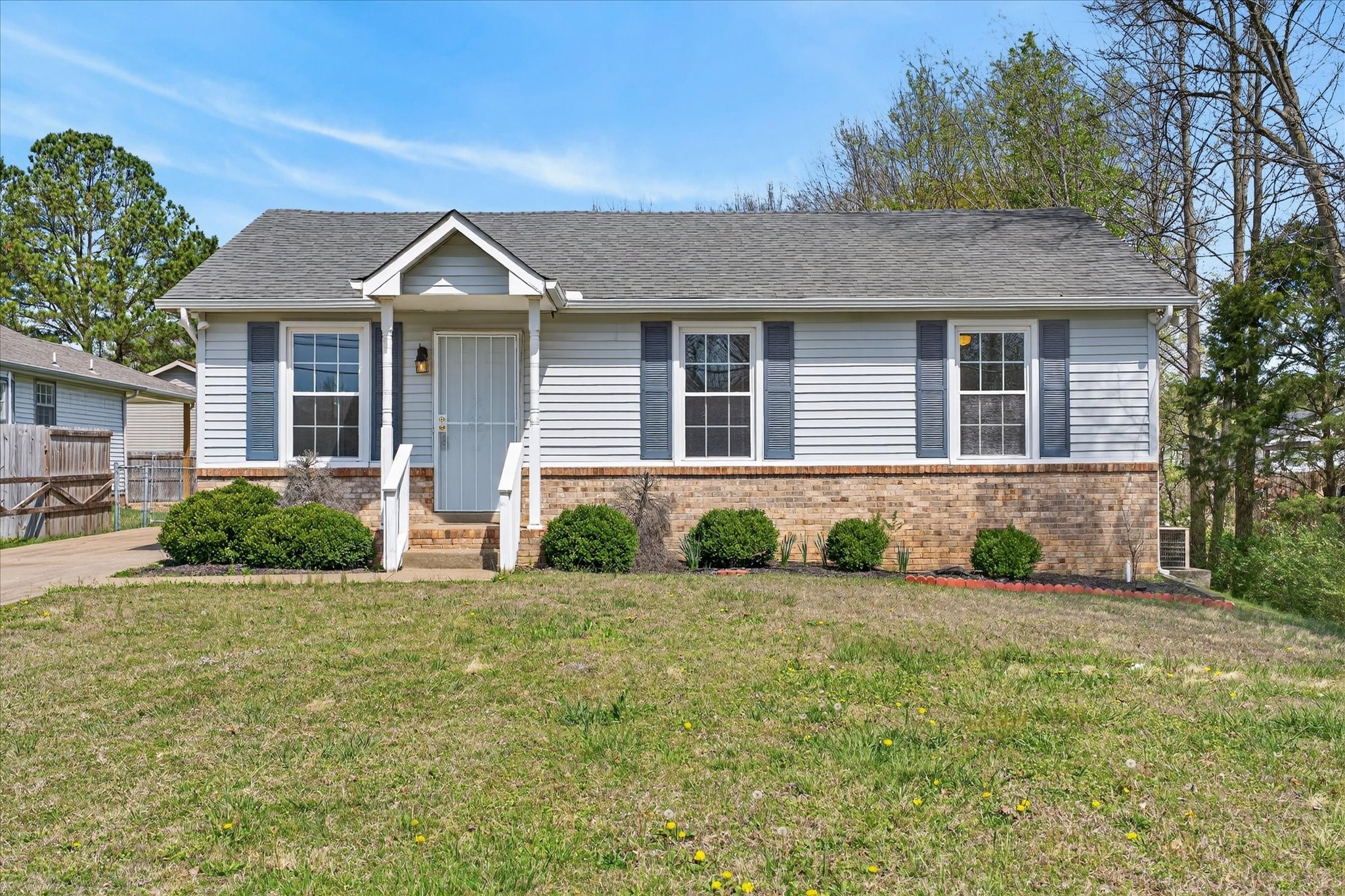 402 Woodale Drive Clarksville TN 37042