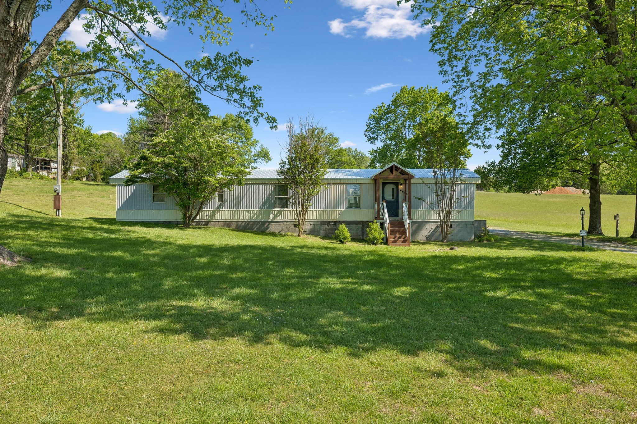 6644 Highway 76, E Springfield TN 37172