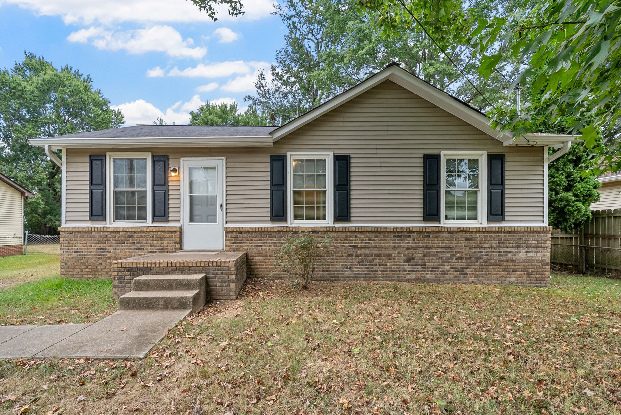 352 Woodale Drive Clarksville TN 37042