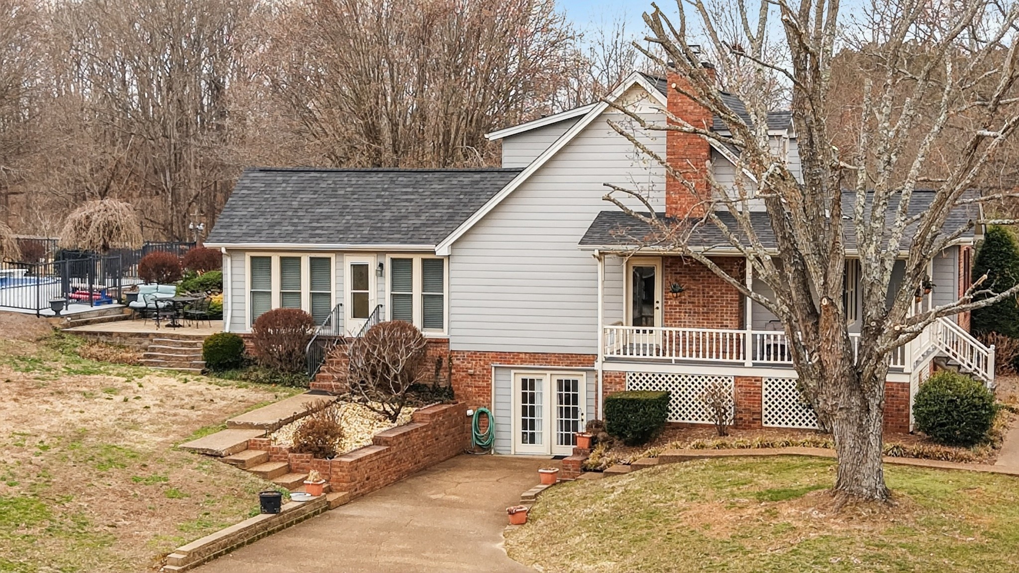 3146 Old Greenbrier Pike Greenbrier TN 37073