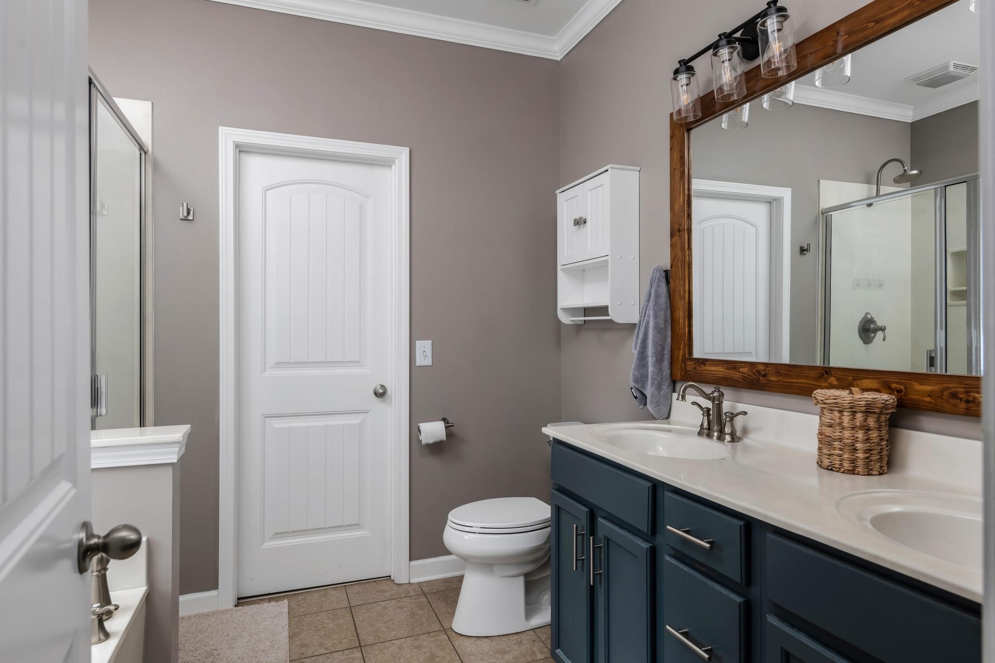 2045 Traemoor Village Drive Nashville TN 37209