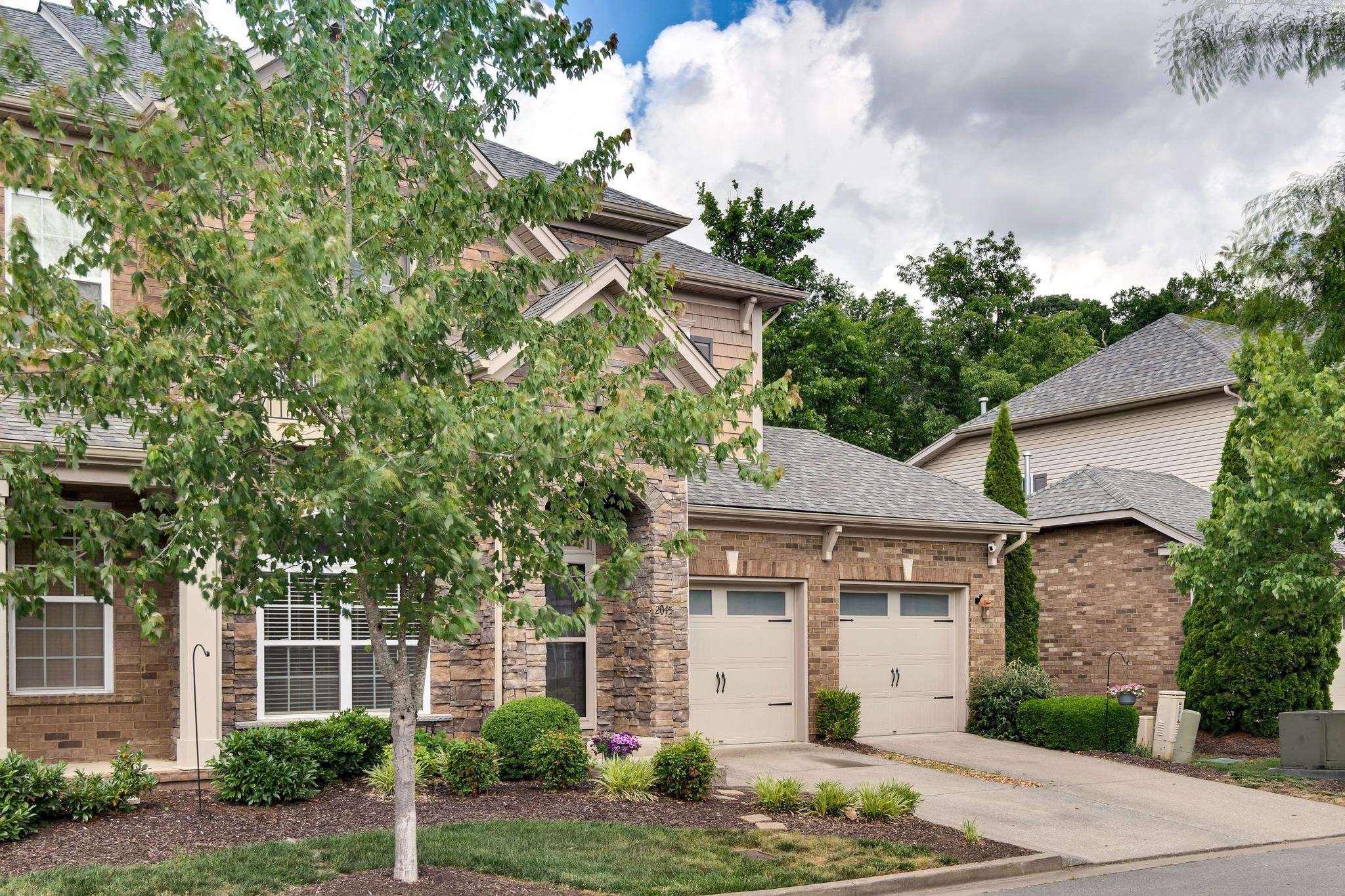 2045 Traemoor Village Drive Nashville TN 37209