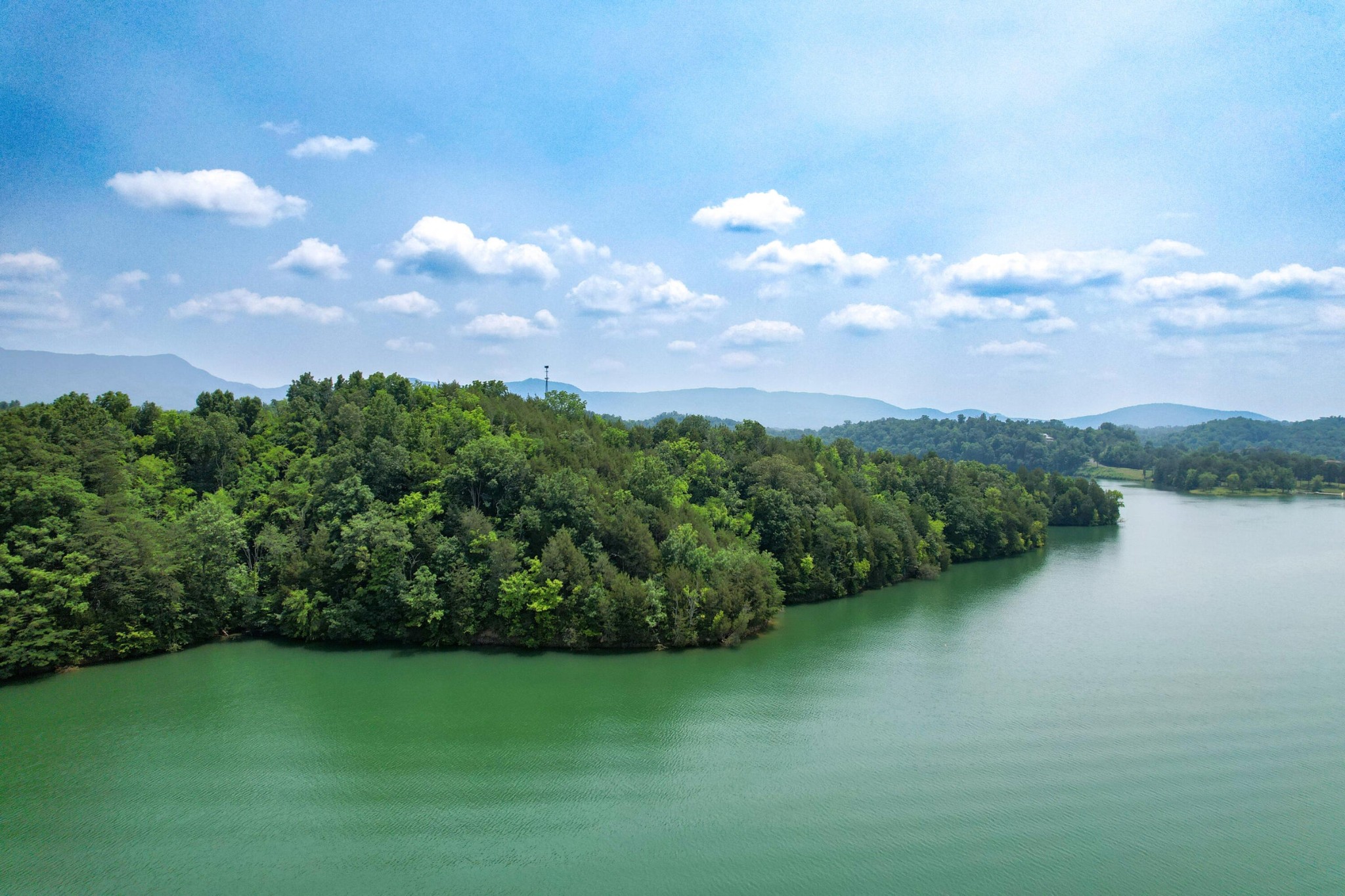 2751 Von Hill Road Dandridge TN 37725