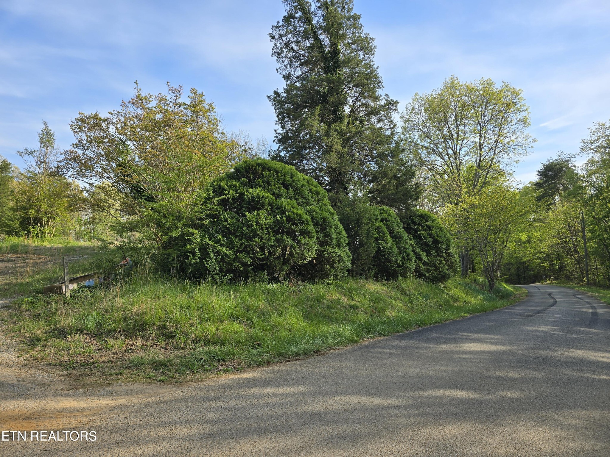 3697 Jackson Bend Road Lenoir City TN 37772