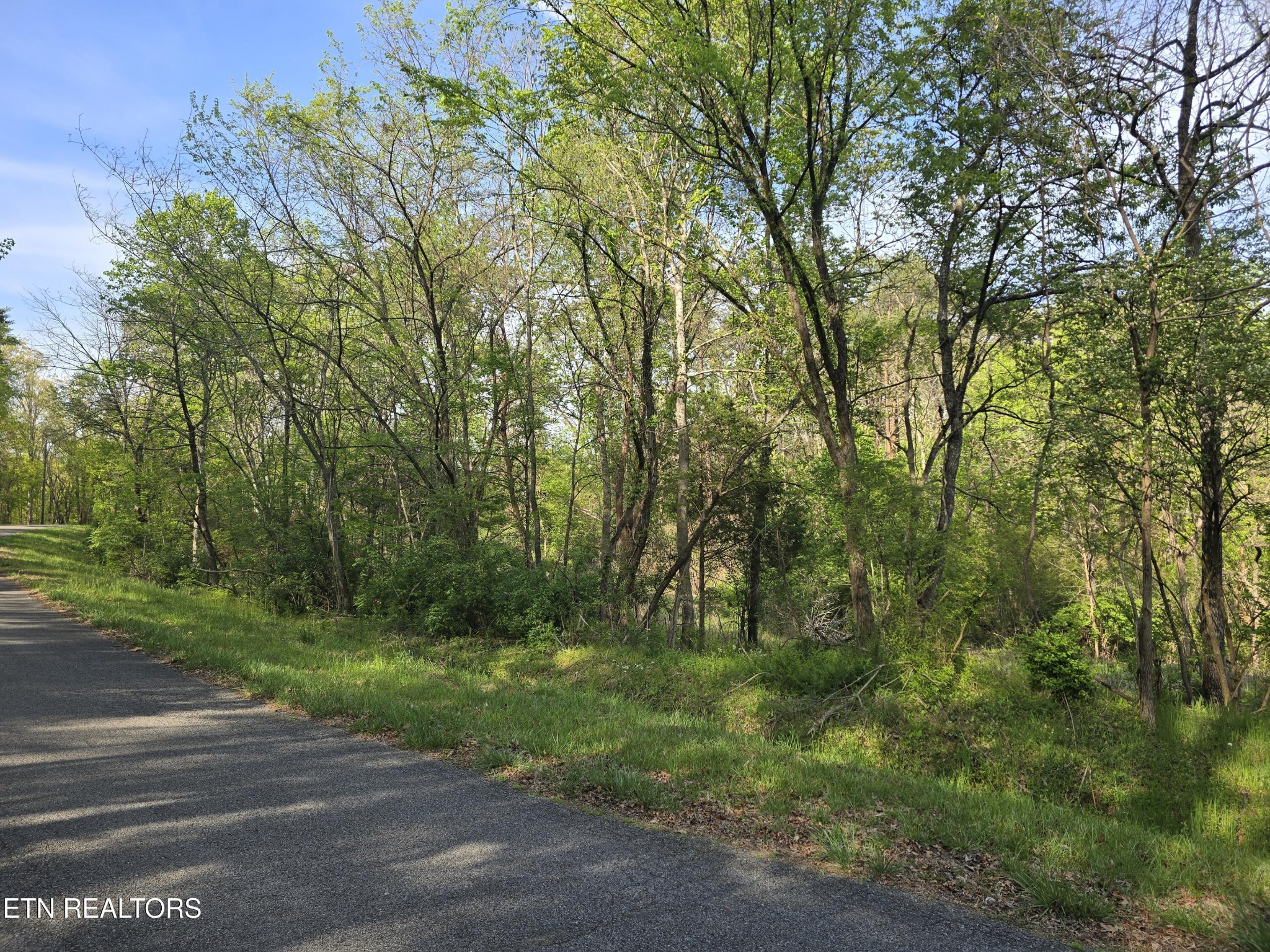 3697 Jackson Bend Road Lenoir City TN 37772