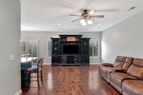493 Callie Avenue Gallatin TN 37066