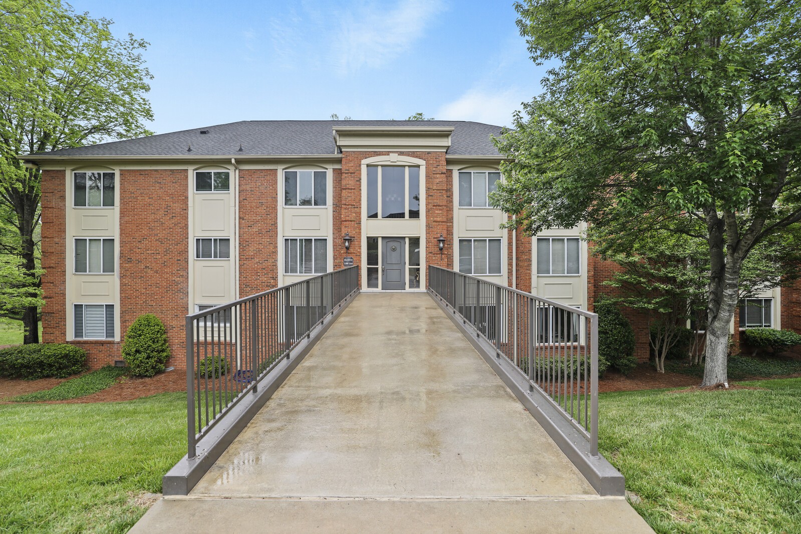 4487 Post Place Nashville TN 37205
