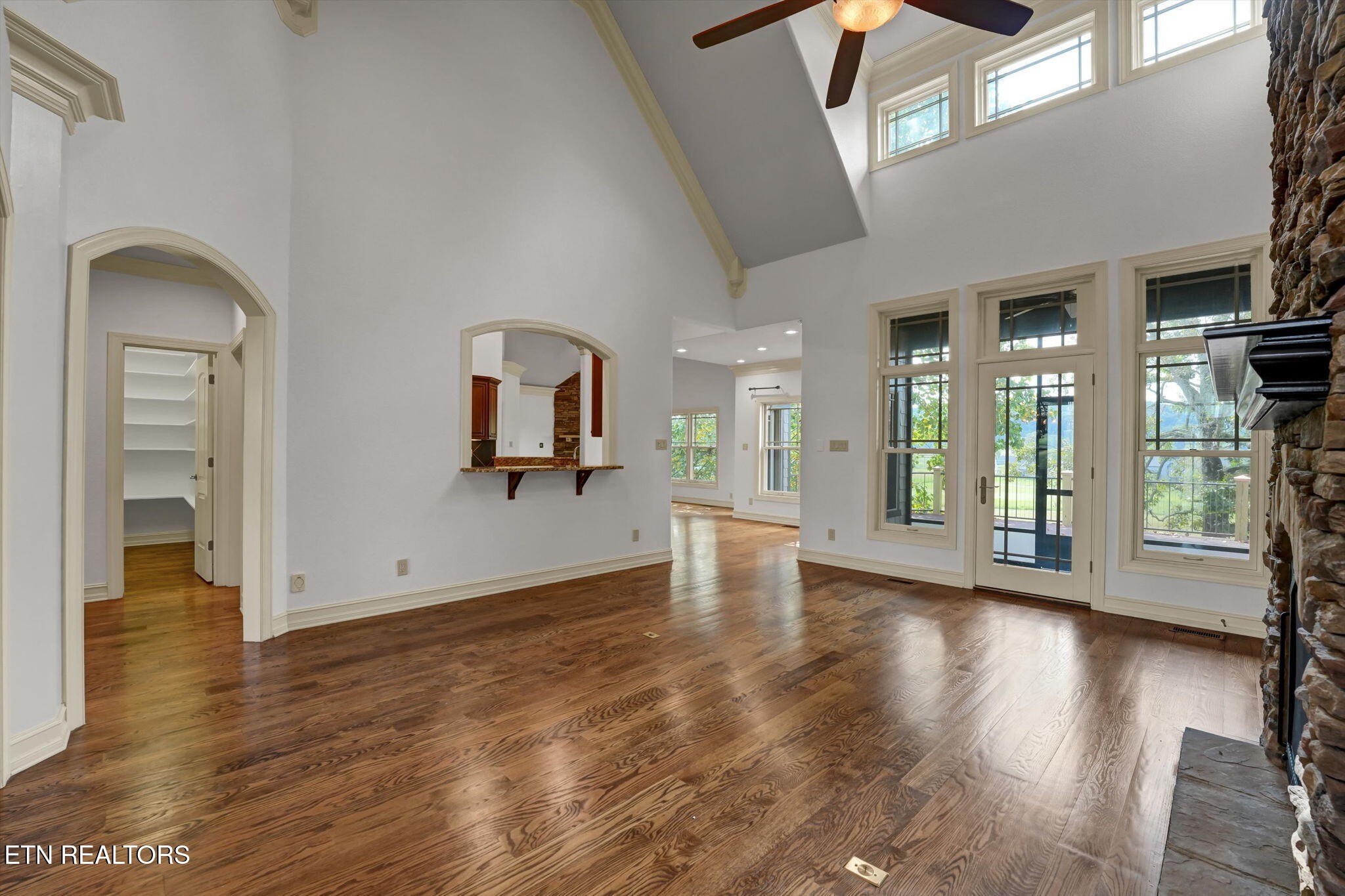 494 Chestnut Lane Loudon TN 37774