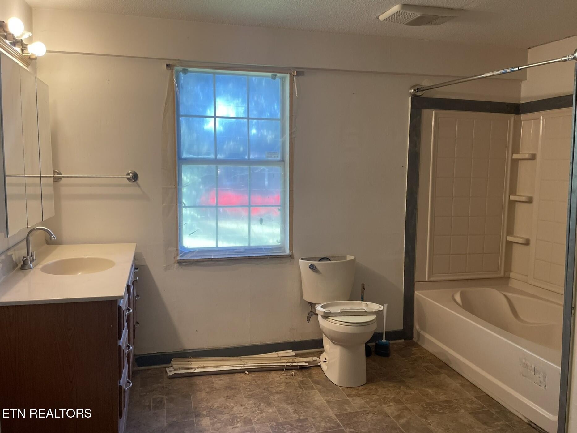 4505 Sing Lane Louisville TN 37777