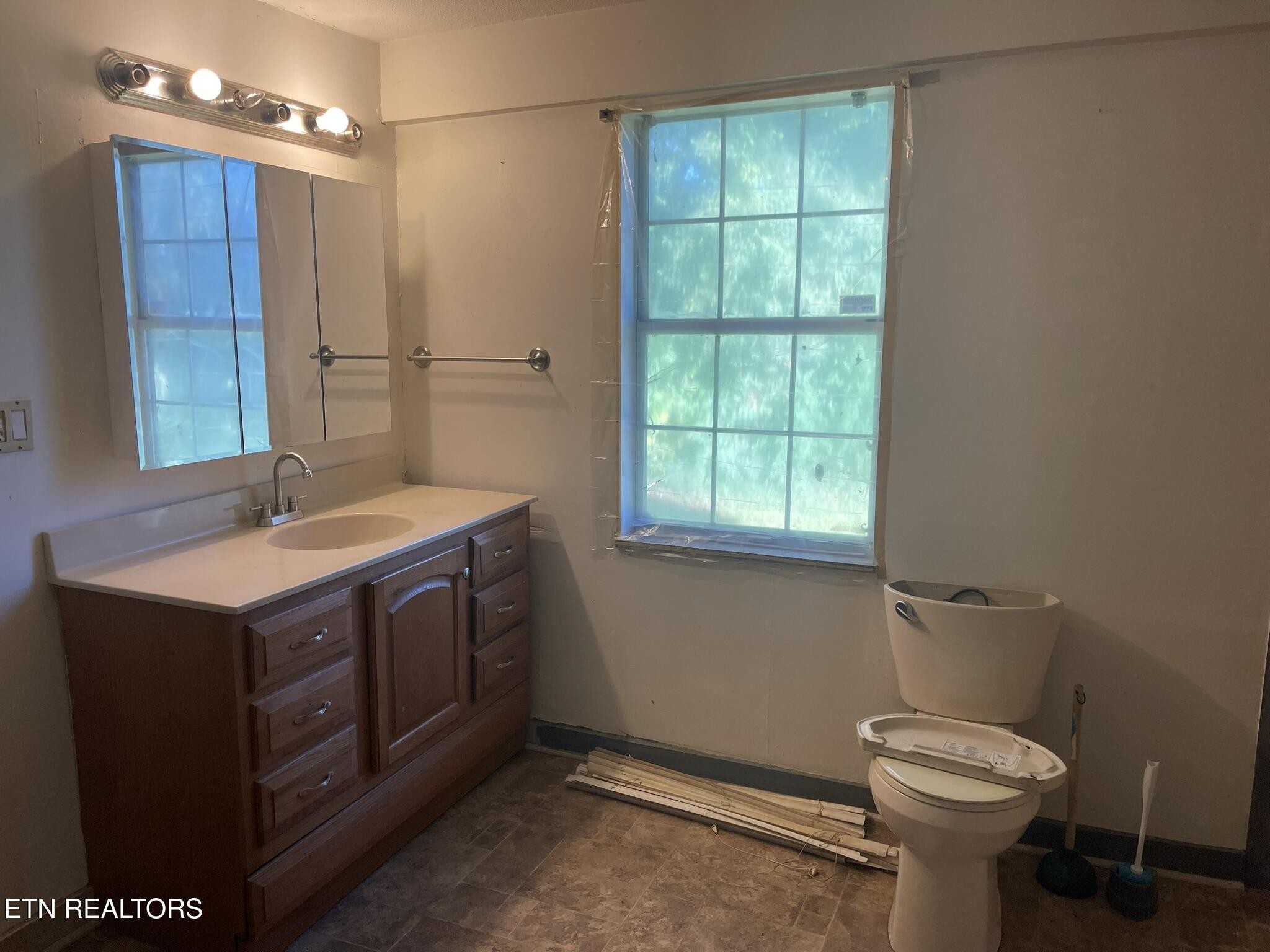 4505 Sing Lane Louisville TN 37777