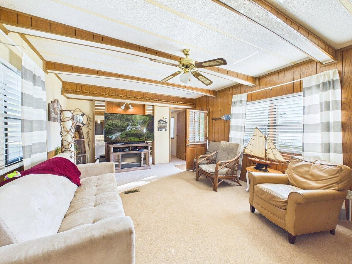 3924 River Road Ten Mile TN 37880