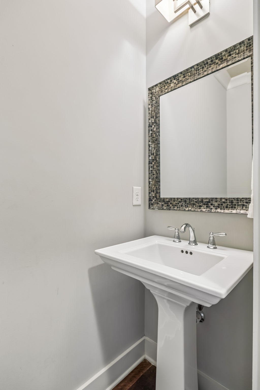 1722A 14th Ave, S Nashville TN 37212