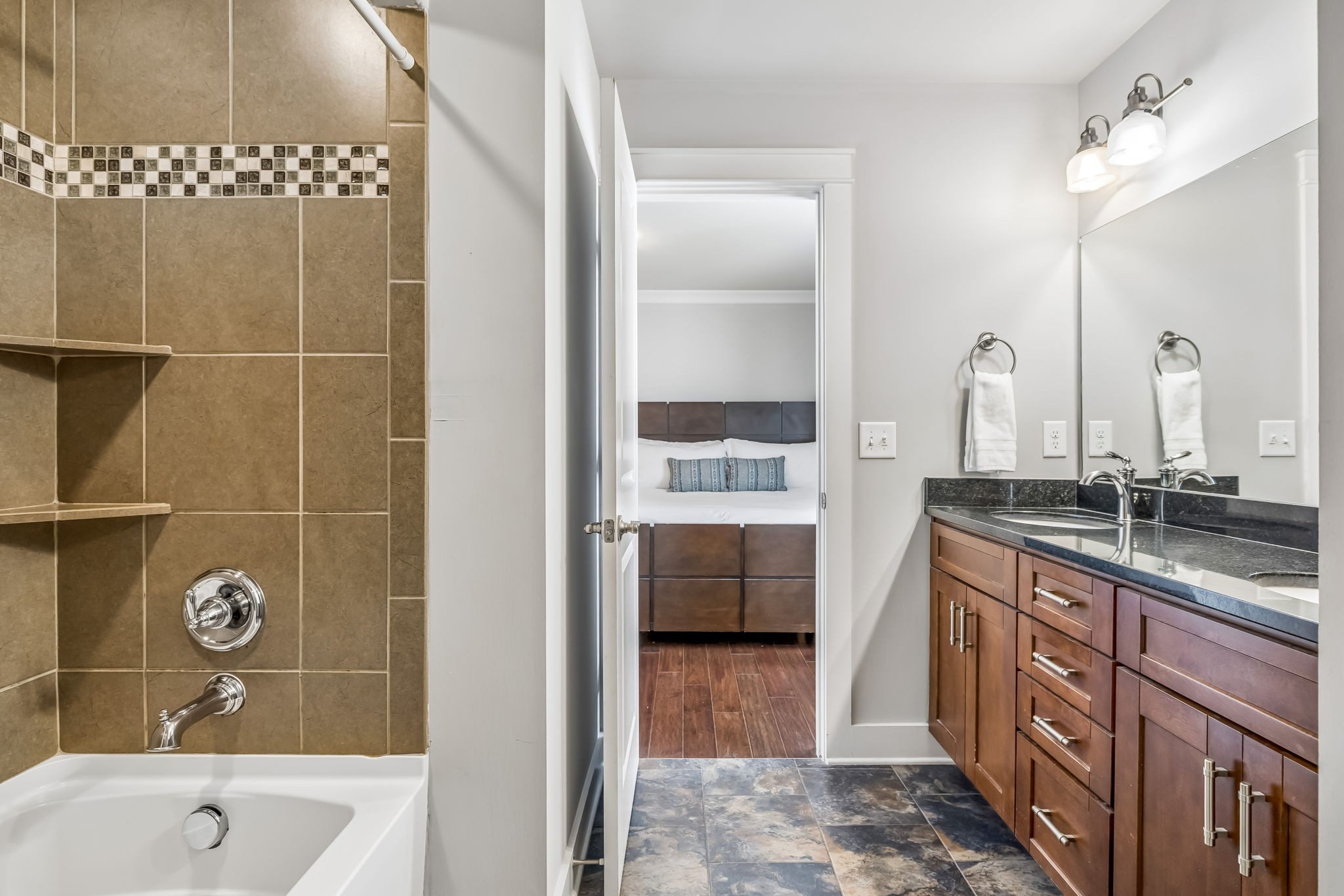 1722A 14th Ave, S Nashville TN 37212