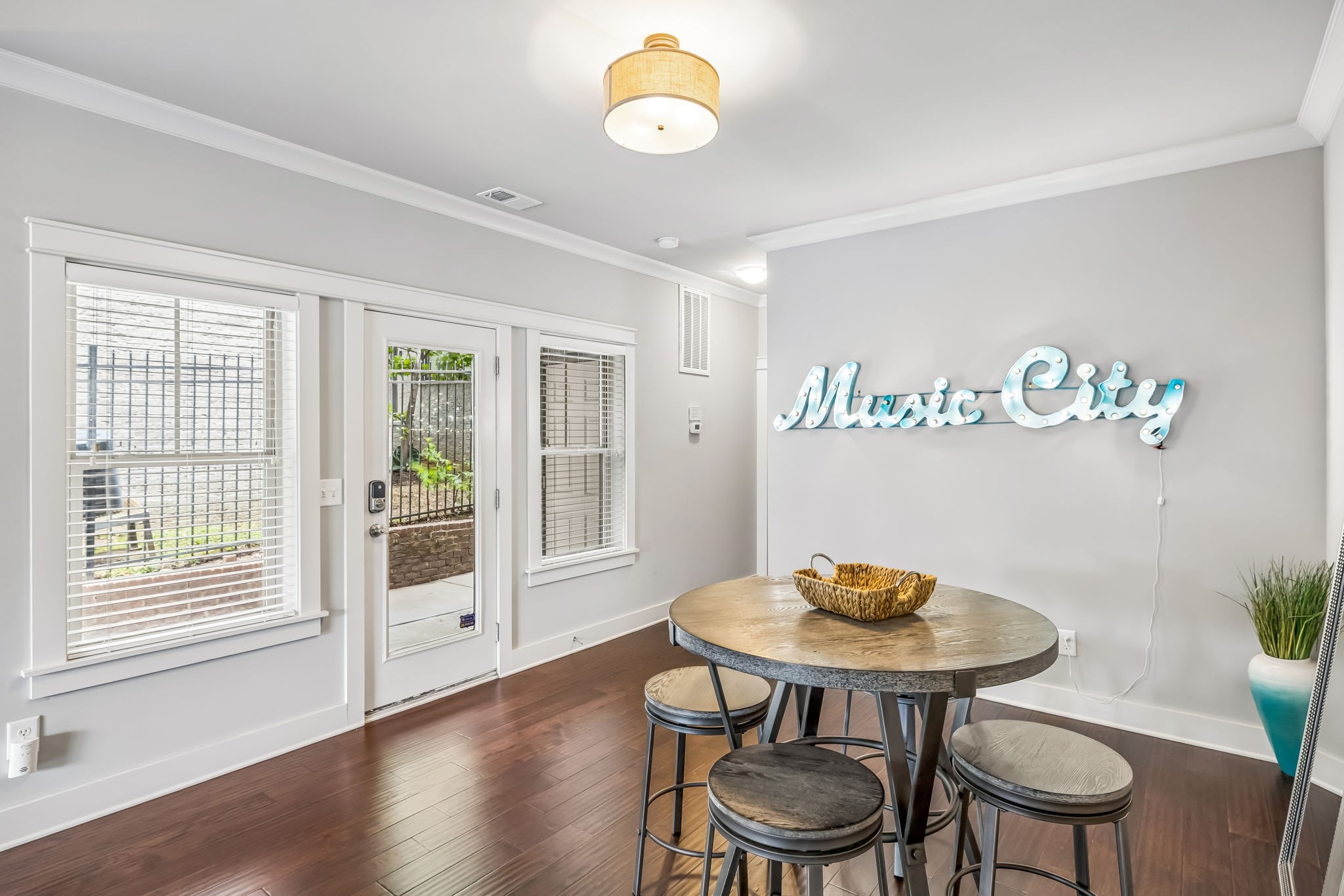 1722A 14th Ave, S Nashville TN 37212