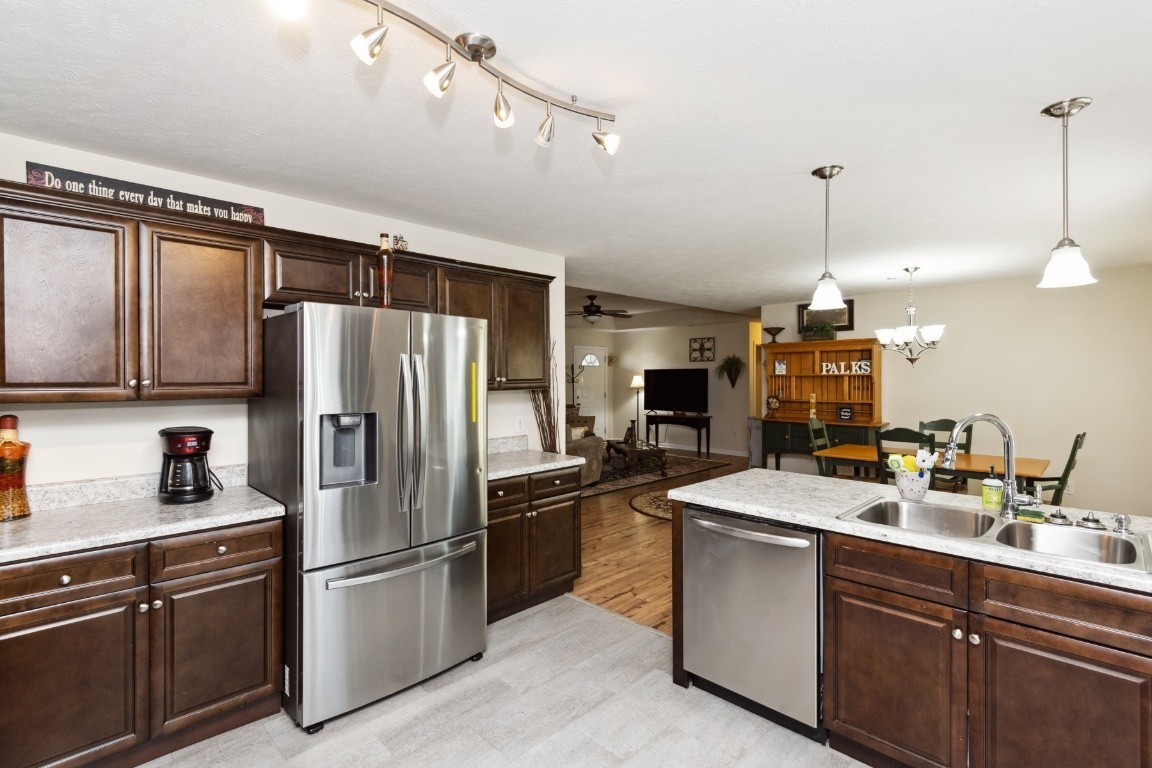 1419 Leaf Lane Ashland City TN 37015