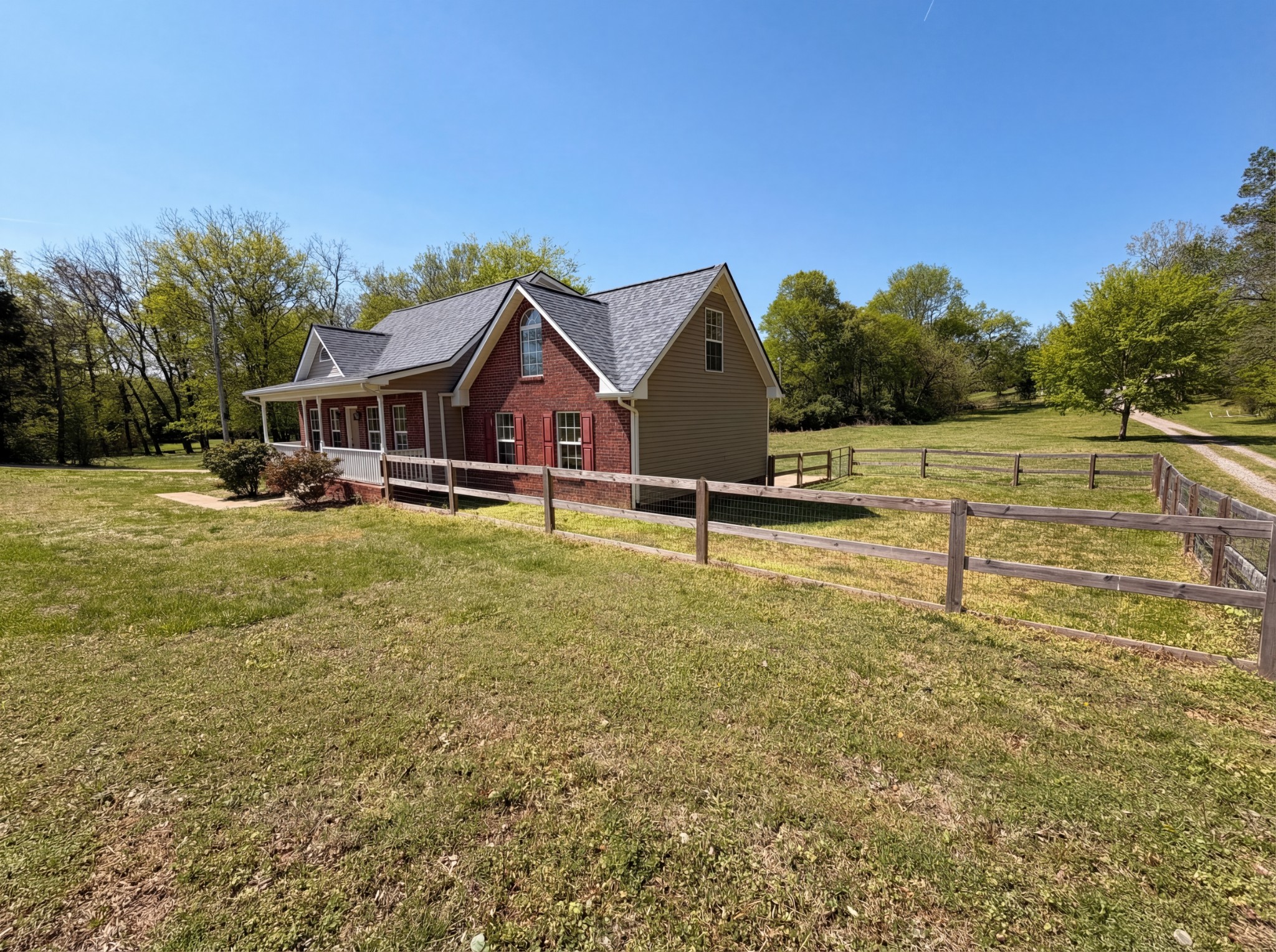 1666 Sparkleberry Drive Clarksville TN 37042