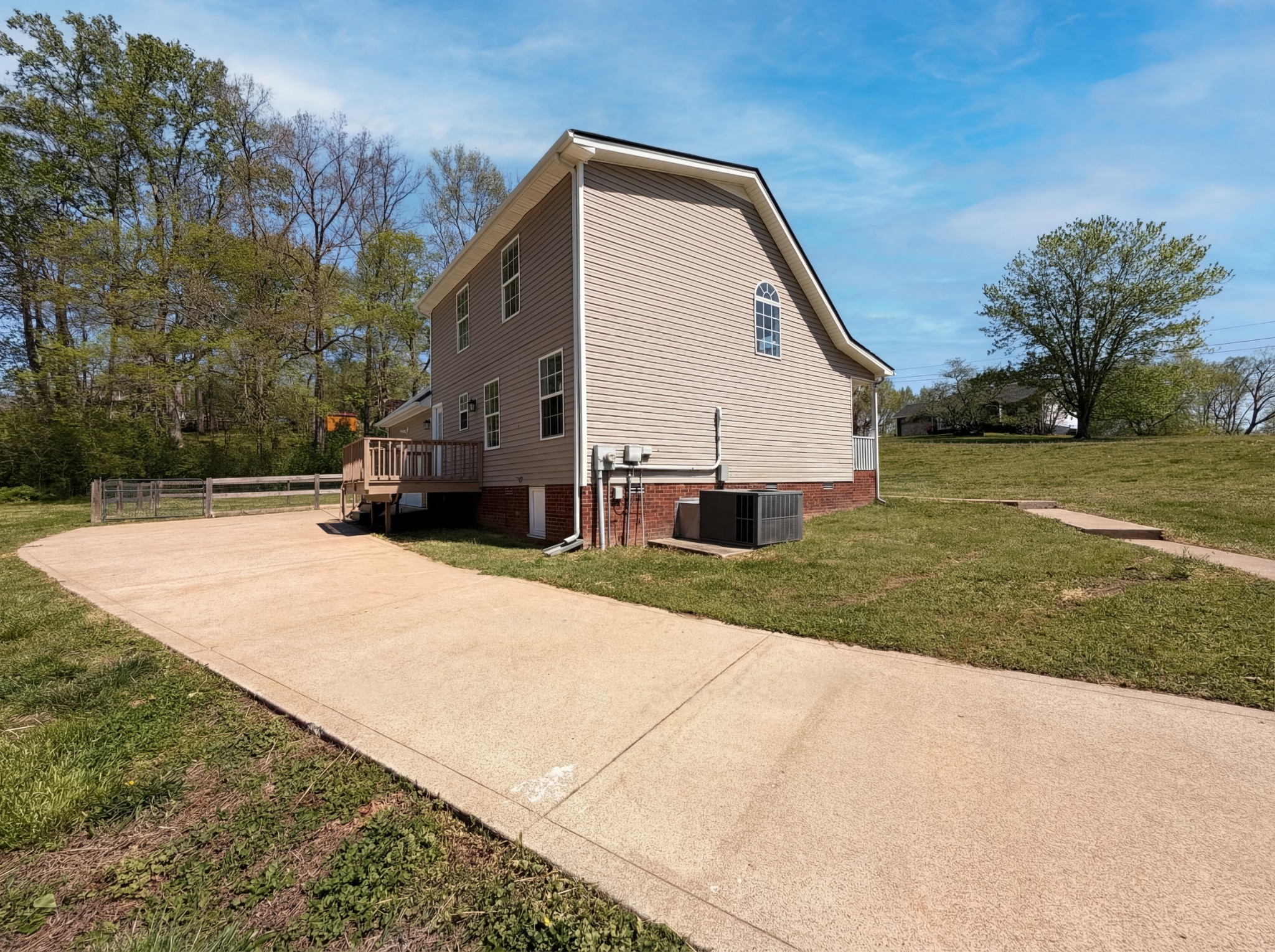 1666 Sparkleberry Drive Clarksville TN 37042