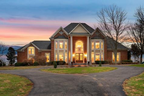 1600 Oakdale Road Westmoreland TN 37186