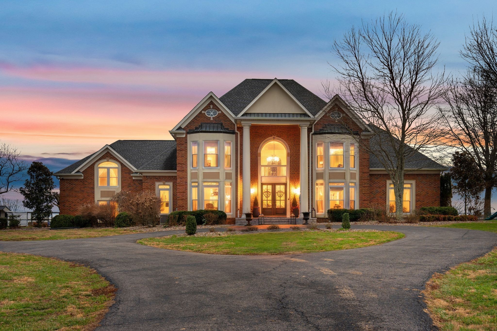 1600 Oakdale Road Westmoreland TN 37186