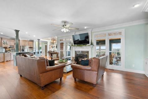 1600 Oakdale Road Westmoreland TN 37186