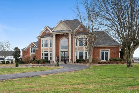 1600 Oakdale Road Westmoreland TN 37186