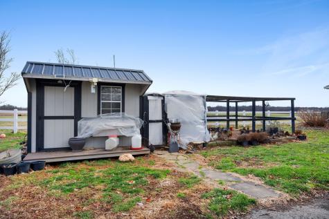1600 Oakdale Road Westmoreland TN 37186