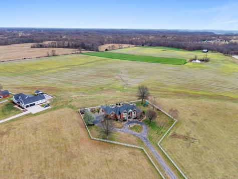 1600 Oakdale Road Westmoreland TN 37186