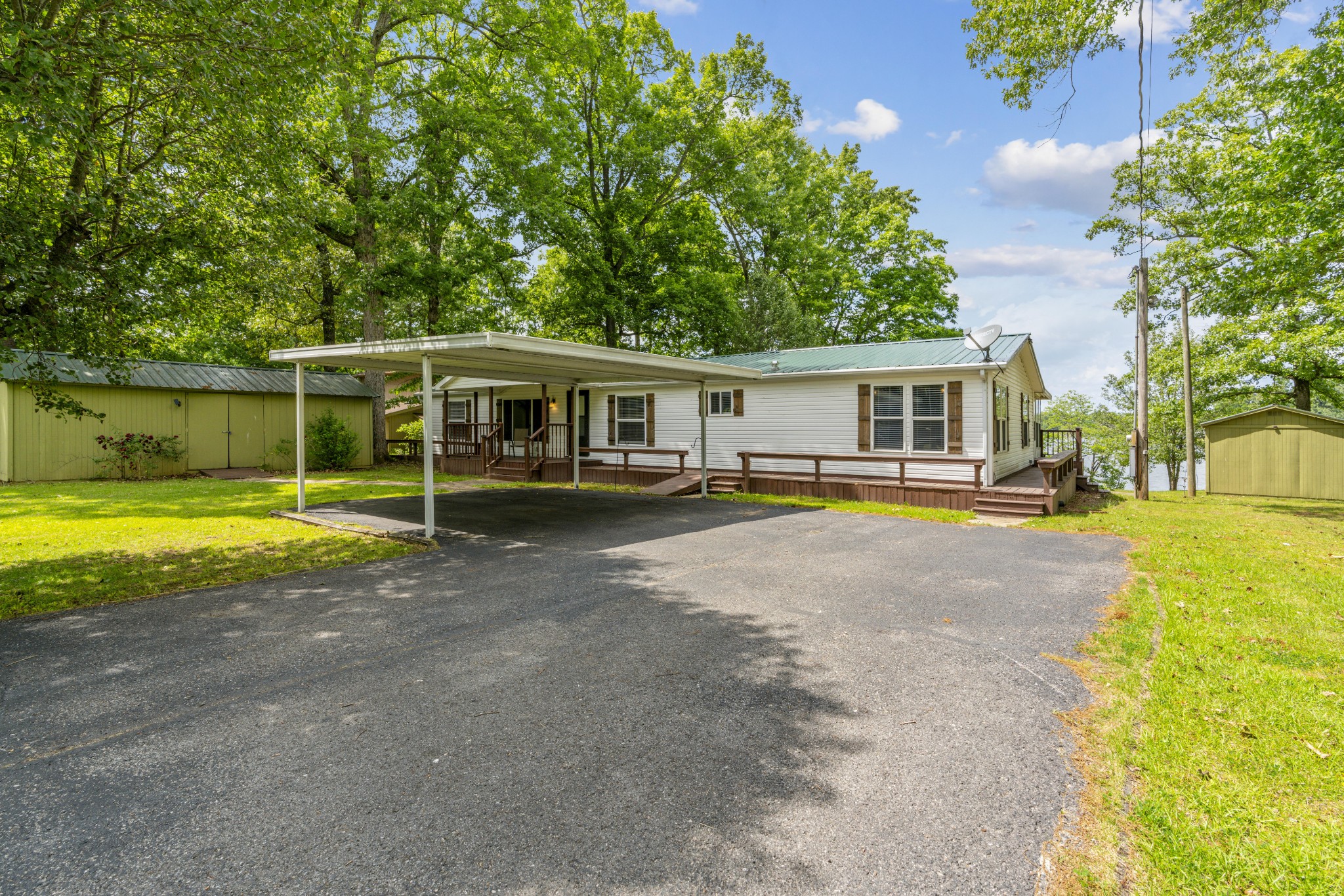 46 Lakeshore Drive Beechgrove TN 37018