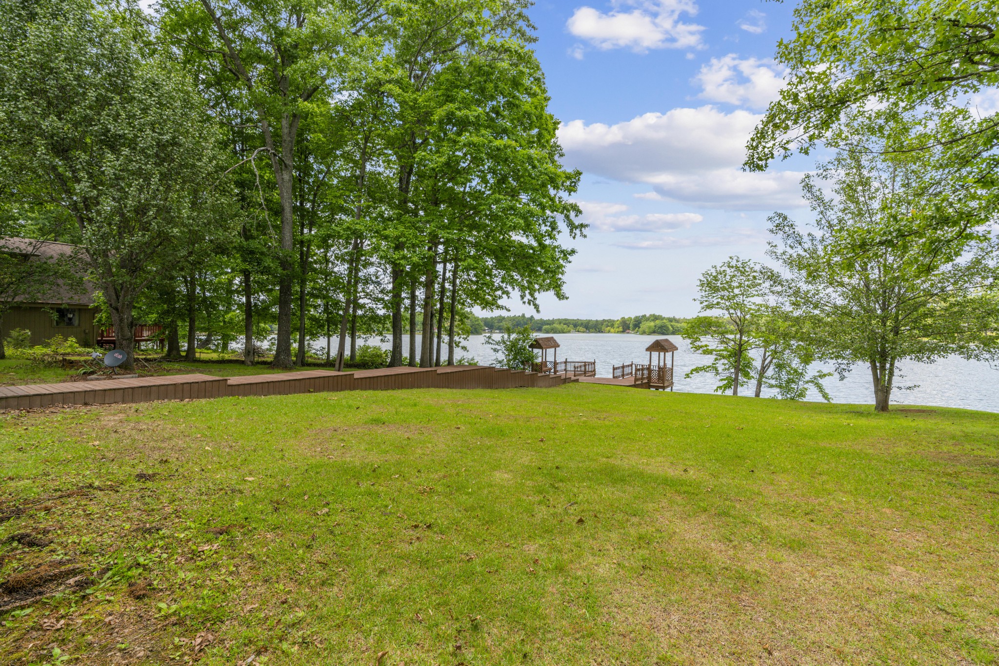46 Lakeshore Drive Beechgrove TN 37018