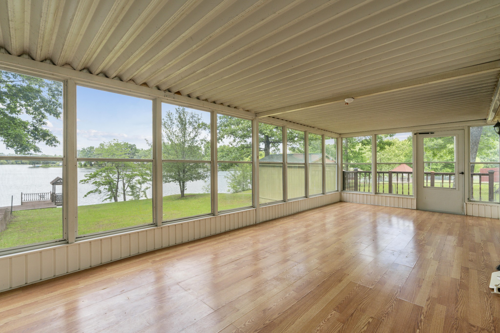 46 Lakeshore Drive Beechgrove TN 37018