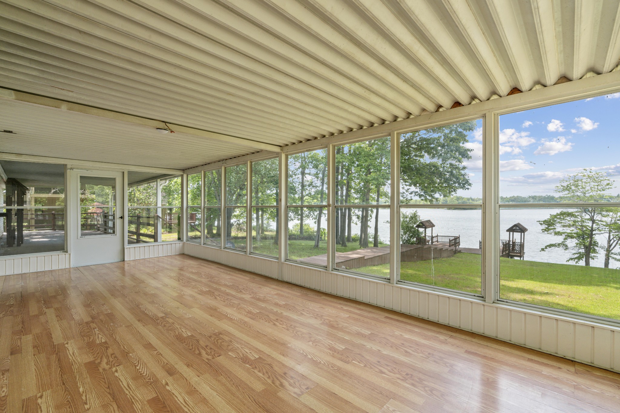 46 Lakeshore Drive Beechgrove TN 37018