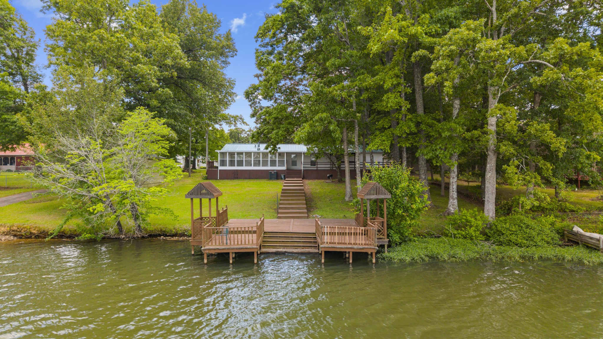 46 Lakeshore Drive Beechgrove TN 37018