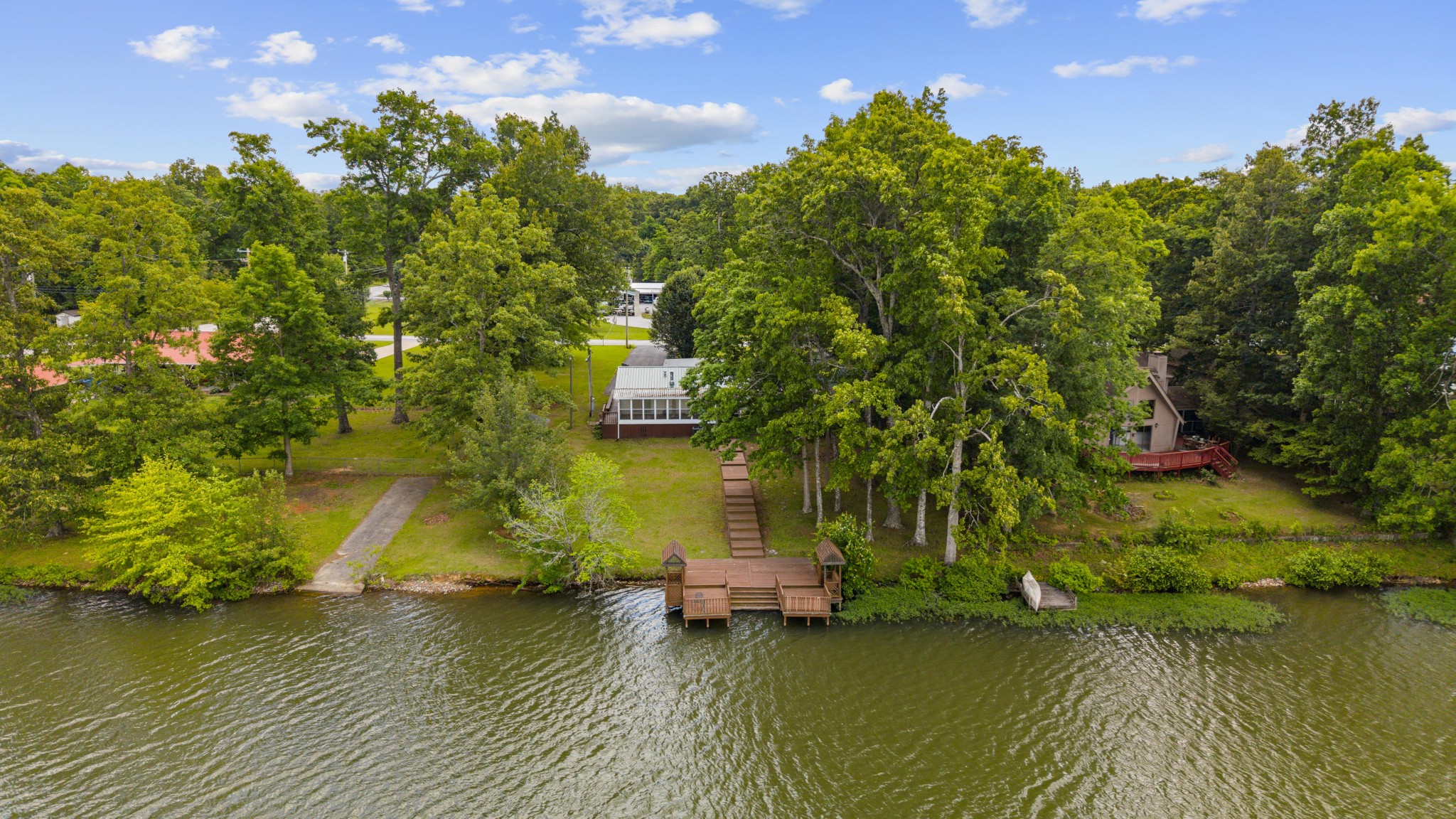 46 Lakeshore Drive Beechgrove TN 37018