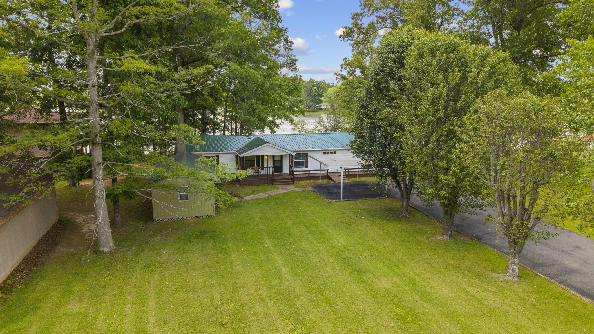 46 Lakeshore Drive Beechgrove TN 37018
