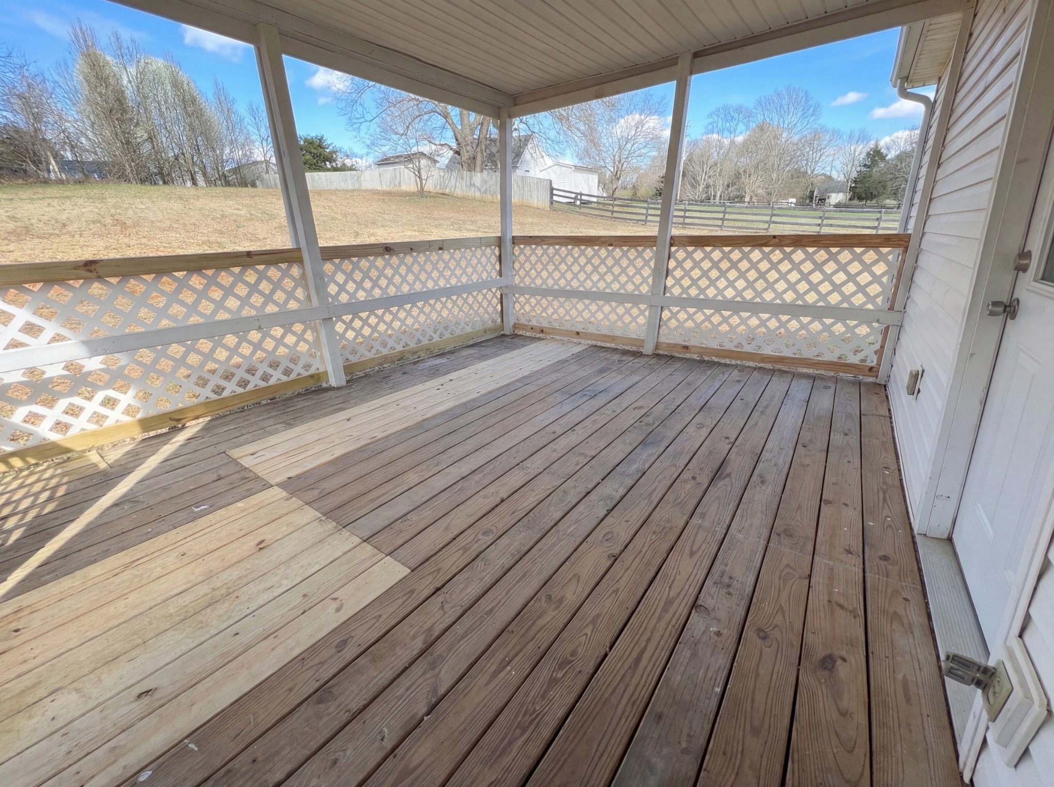 1690 Sparkleberry Drive Clarksville TN 37042