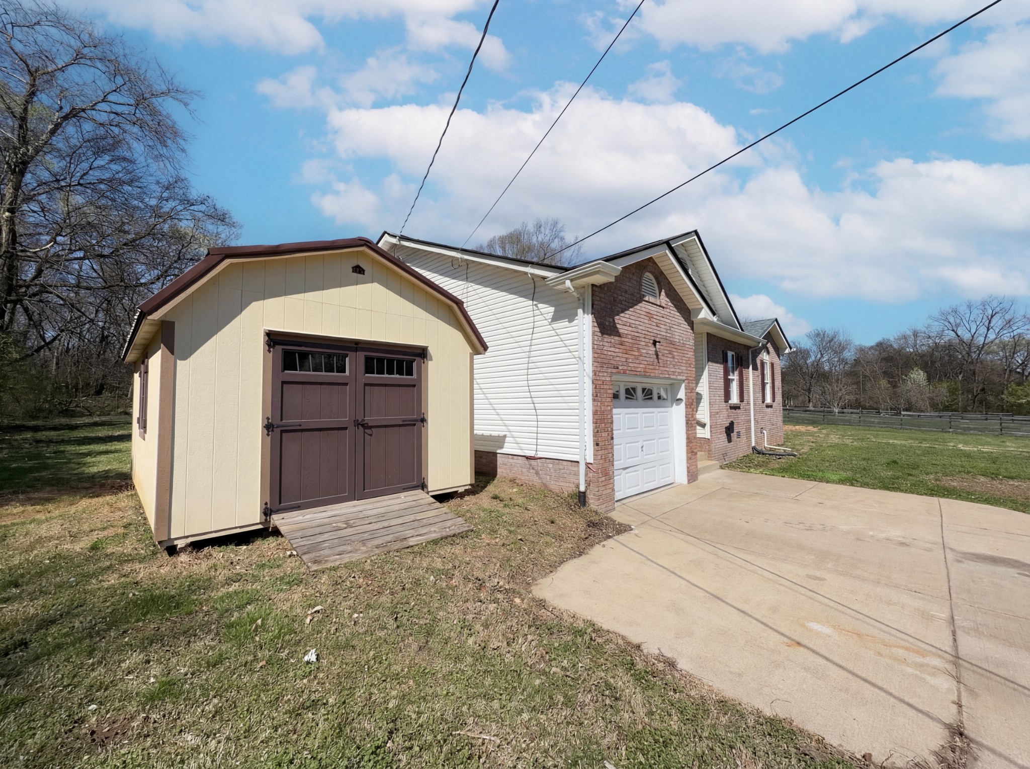1690 Sparkleberry Drive Clarksville TN 37042