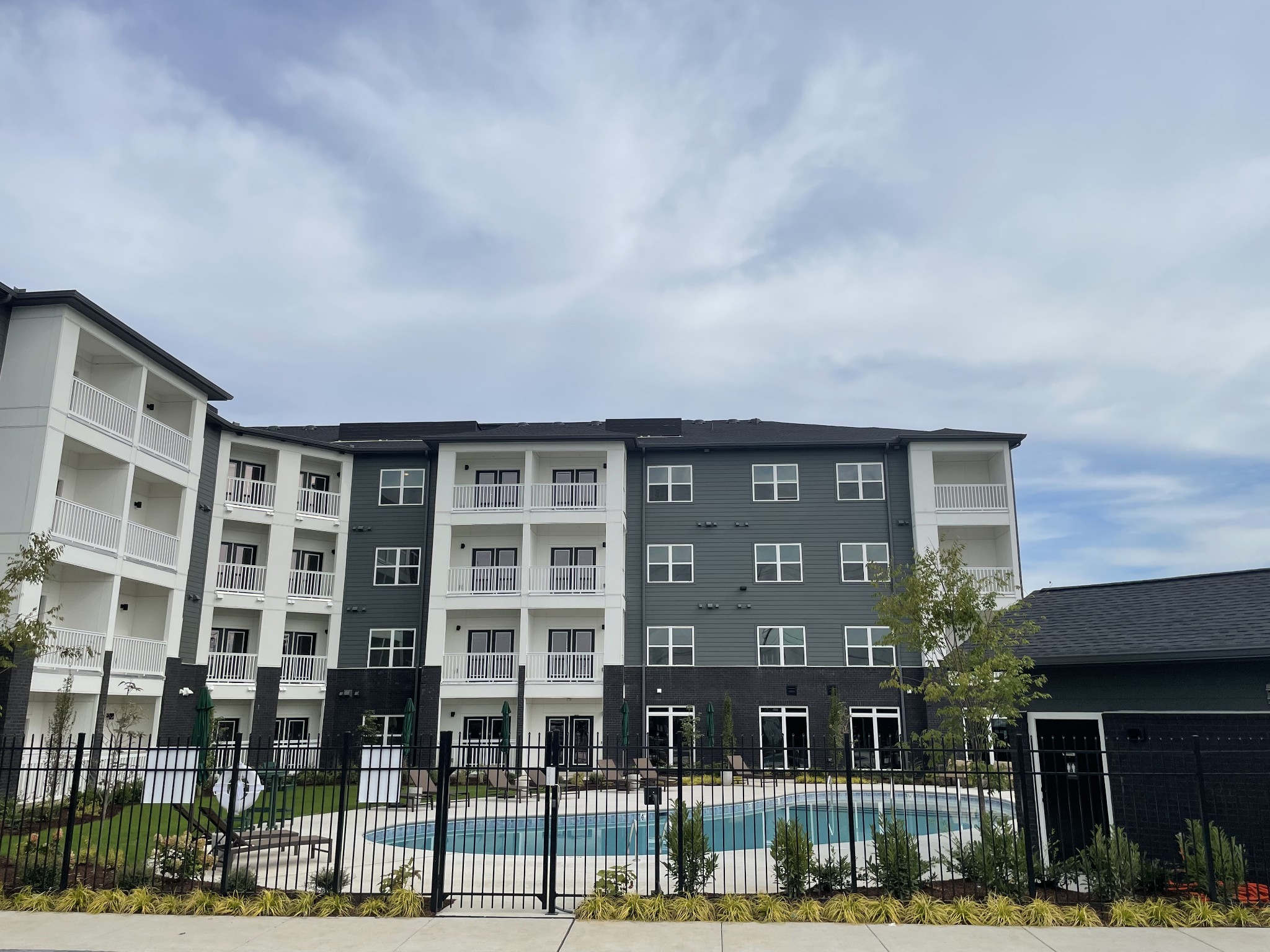 1540 Lebanon Pike Nashville TN 37210