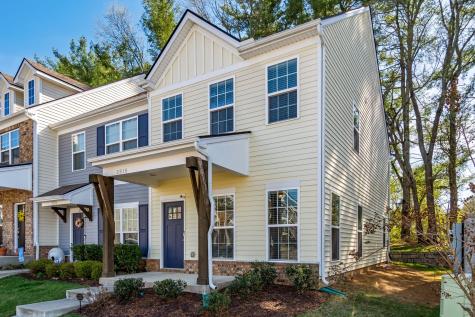2818 Sonoma Way Columbia TN 38401