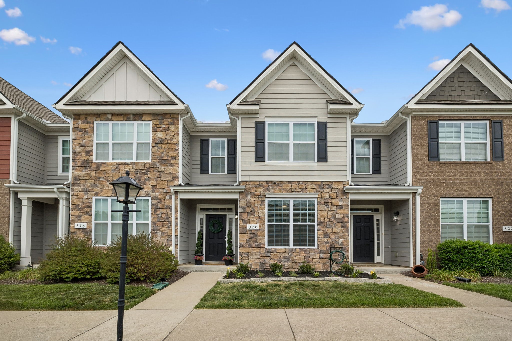 320 Manor Row Pleasant View TN 37146